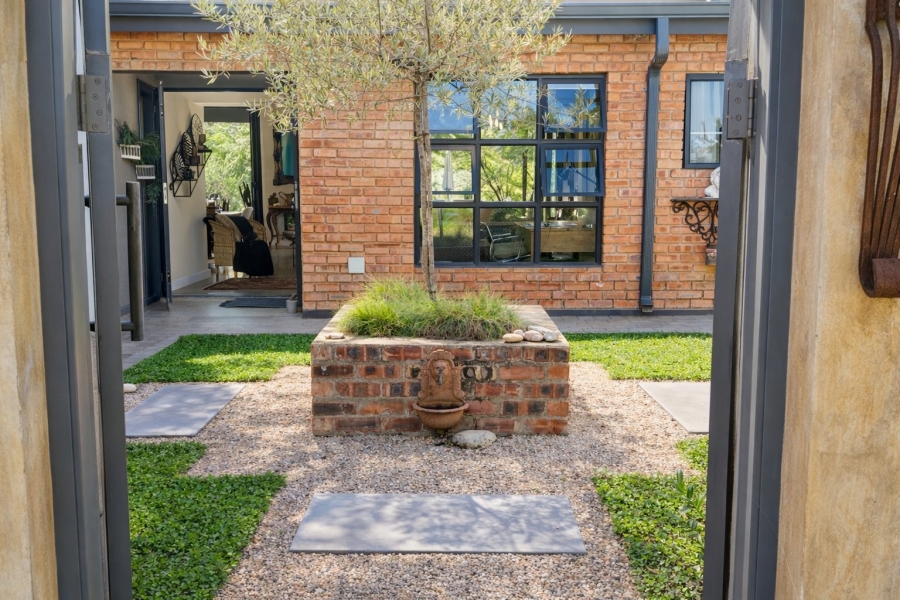 3 Bedroom Property for Sale in Landsmeer Residential Estate North West